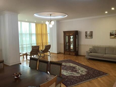Kirayə 4 otaqlı mənzil, 220 m², 28 May: 1 500 ₼/ay 4