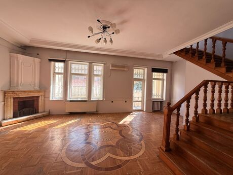 8 otaqlı həyət evi, 850 m², Gənclik: 900 000 ₼ 3