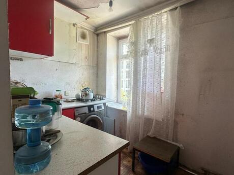 2 otaq · 50 m² · 5/5 mərtəbə, Bakıxanov