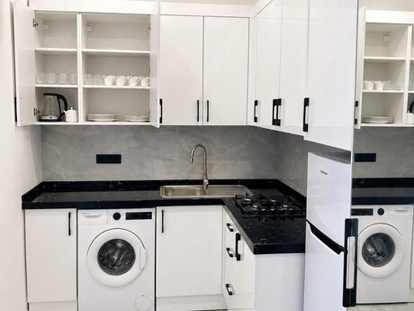 Kirayə 2 otaqlı mənzil, 70 m², 8 Noyabr: 999 ₼/ay 3