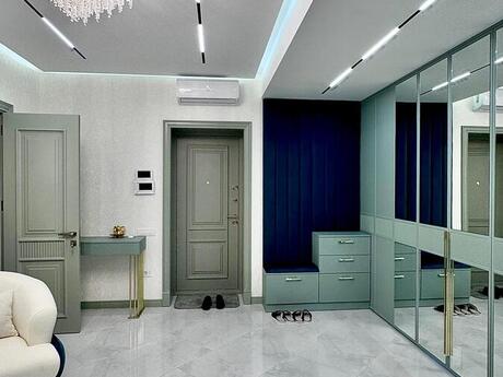 4 otaqlı mənzil, 186 m², 28 May: 780 000 ₼ 2