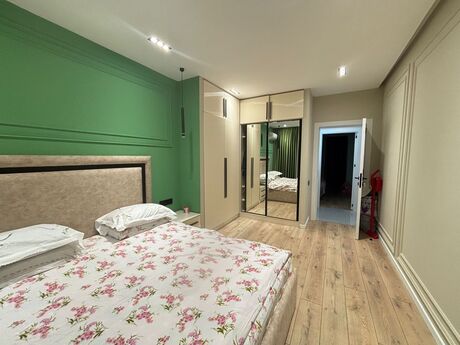 4-room apartment for rent, 150 m², Elmlər Akademiyası: 2 000 ₼/mo 3