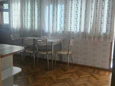 Elan №6429778 - Bakı, Elmlər Akademiyası m., 3 otaqlı, 90 m², 4/5 mərtəbə