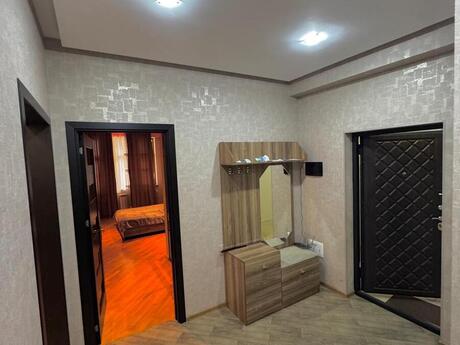 Kirayə 3 otaqlı mənzil, 110 m², 28 May: 1 100 ₼/ay 3