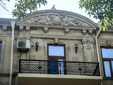 6-room apartment, 345 m², Sahil: 1 249 900 ₼ 2