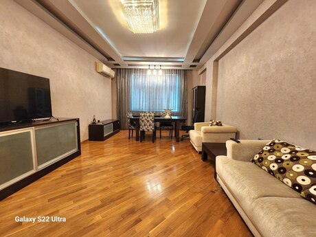 Kirayə 3 otaqlı mənzil, 135 m², Neftçilər: 900 ₼/ay 2