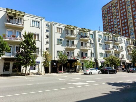 Elan №6429891 - Bakı, 28 May m., 80 m²