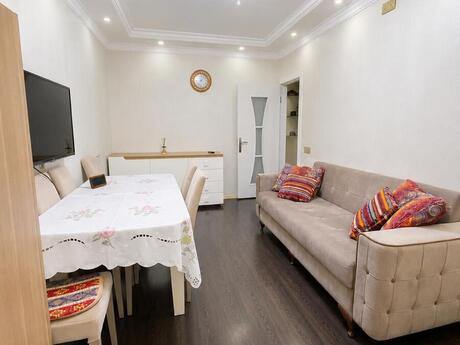 4 otaqlı mənzil, 110 m², Əhmədli: 220 000 ₼ 2