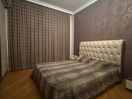 4 otaqlı mənzil, 130 m², Həzi Aslanov: 335 000 ₼ 4