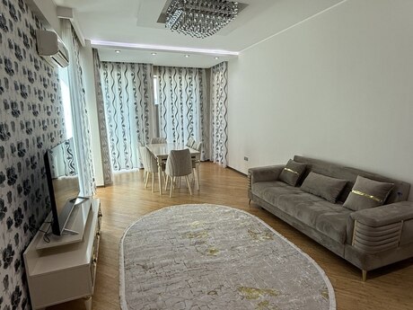 Kirayə 3 otaqlı mənzil, 120 m², 28 May: 1 500 ₼/ay 2