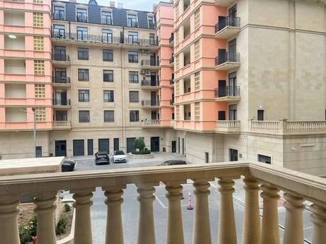 2 otaq · 50 m² · 4/7 mərtəbə, Ağ şəhər