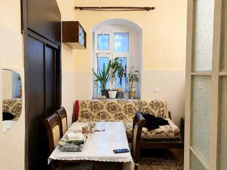 Elan №6430069 - Bakı, İçəri Şəhər m., 1 otaqlı, 35 m², 1/2 mərtəbə