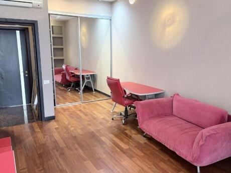 Kirayə 4 otaqlı mənzil, 165 m², Sahil: 3 500 ₼/ay 5