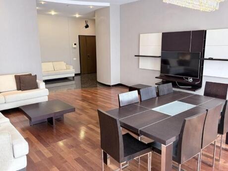 Elan №6430274 - Bakı, Sahil m., 4 otaqlı, 165 m², 4/16 mərtəbə