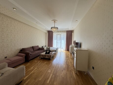 Kirayə 3 otaqlı mənzil, 120 m², Bayıl: 900 ₼/ay 3