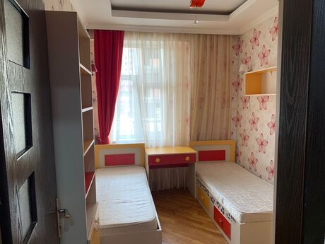 Kirayə 3 otaqlı mənzil, 100 m², İnşaatçılar: 699 ₼/ay 5
