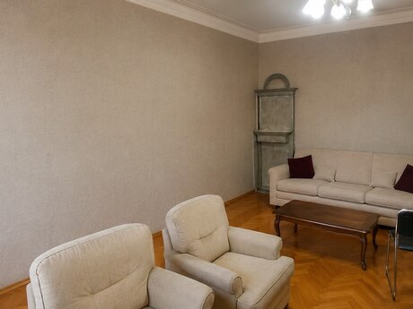 1 otaqlı mənzil, 42 m², 28 May: 149 900 ₼ 3