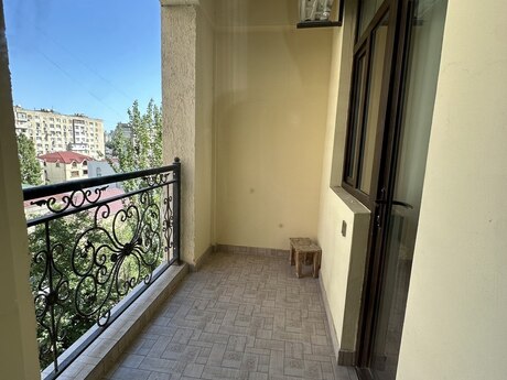 Kirayə 3 otaqlı mənzil, 135 m², 20 Yanvar: 1 000 ₼/ay 5