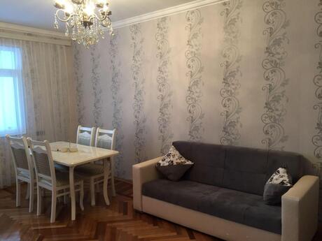 Elan №6430259 - Bakı, Memar Əcəmi m., 2 otaqlı, 60 m², 5/5 mərtəbə