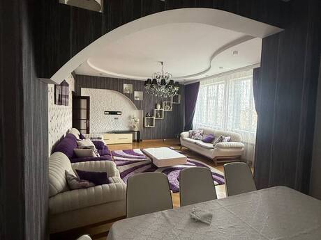 3 rooms · 132 m² · floor 4/16, 8-ci mikrorayon