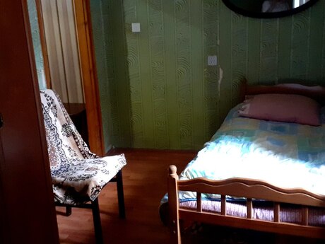 3-room apartment for rent, 120 m², Azadlıq Prospekti: 100 ₼/mo 4