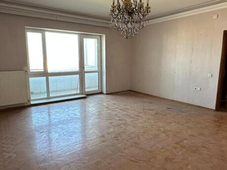 3-комнатная квартира, 140 м², Elmlər Akademiyası: 388 000 ₼ 4