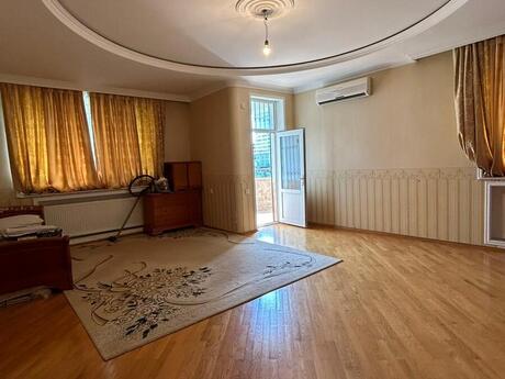 4-комнатная квартира, 165 м², Elmlər Akademiyası: 449 000 ₼ 2