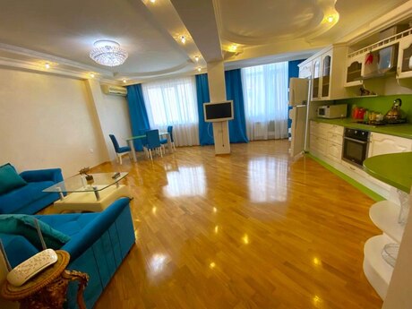 Elan №6430480 - Bakı, 8 Noyabr m., 2 otaqlı, 80 m², 11/14 mərtəbə