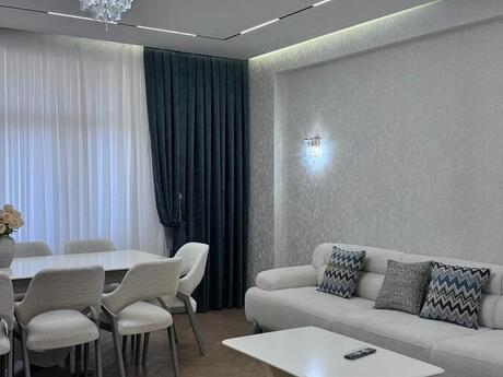 4 otaqlı mənzil, 185 m², 28 May: 780 000 ₼ 5