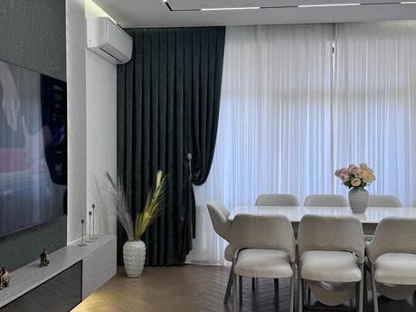 4 otaqlı mənzil, 185 m², 28 May: 780 000 ₼ 4
