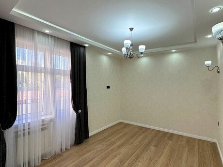 2-room old-build apartment for sale in Həzi Aslanov, 65 m², 184 000 AZN, photo 4 / 12
