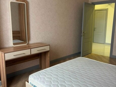 Kirayə 2 otaqlı mənzil, 80 m², West Town: 900 ₼/ay 4