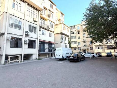 Объявление №6430736 - Баку, м. Низами, 3-комн., 88 м², 2/6 этаж