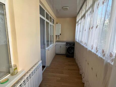 4-room apartment, 100 m², 8-ci mikrorayon: 260 000 ₼ 4