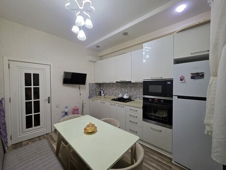 1-room apartment for rent, 45 m², İnşaatçılar: 699 ₼/mo 5