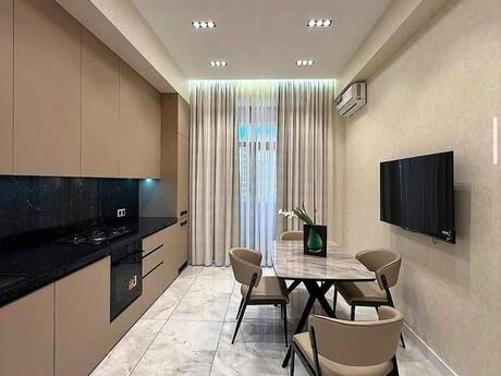 Kirayə 2 otaqlı mənzil, 80 m², 28 May: 1 200 ₼/ay 3