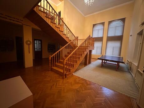 10 otaqlı həyət evi, 390 m², Badamdar: 650 000 ₼ 4