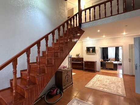 Elan №6430812 - Bakı, Nərimanov r., 4 otaqlı, 240 m², 13/13 mərtəbə