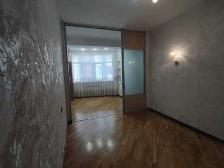 2 otaqlı mənzil, 62 m², 8-ci mikrorayon: 229 000 ₼ 2