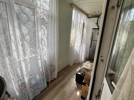 4 otaqlı mənzil, 105 m², Neftçilər: 240 000 ₼ 2