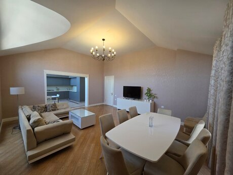 Kirayə 3 otaqlı mənzil, 164 m², Nizami: 1 500 ₼/ay 4