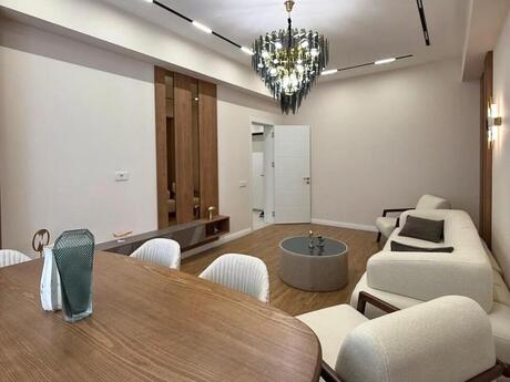 Kirayə 2 otaqlı mənzil, 80 m², Şah İsmayıl Xətai: 1 100 ₼/ay 3