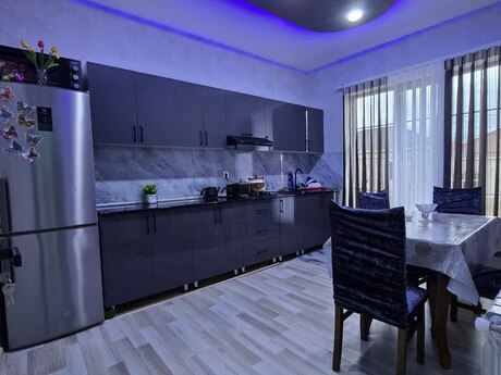 5 otaqlı həyət evi, 190 m², Binə: 115 000 ₼ 2