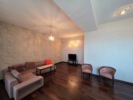 Kirayə 2 otaqlı mənzil, 100 m², Nizami: 1 000 ₼/ay 2