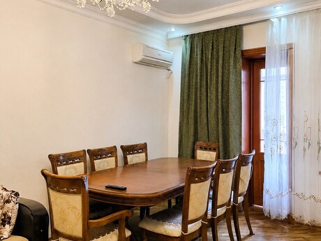 Kirayə 3 otaqlı mənzil, 85 m², Nizami: 900 ₼/ay 2