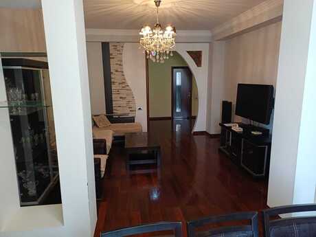 Kirayə 3 otaqlı mənzil, 137 m², Gənclik: 1 100 ₼/ay 3