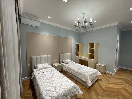 Kirayə 4 otaqlı mənzil, 180 m², Nizami: 3 500 ₼/ay 4
