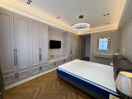 Kirayə 4 otaqlı mənzil, 190 m², Nizami: 4 500 ₼/ay 5