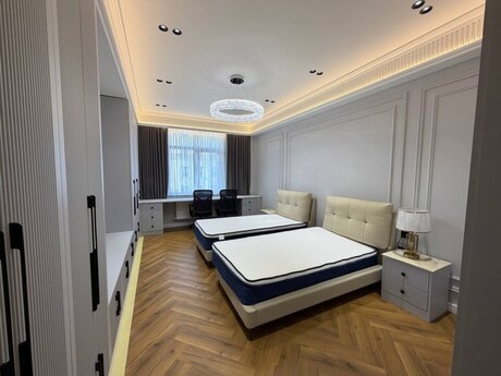 Kirayə 4 otaqlı mənzil, 190 m², Nizami: 4 500 ₼/ay 4