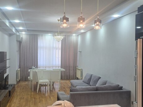 Kirayə 2 otaqlı mənzil, 72 m², Şah İsmayıl Xətai: 950 ₼/ay 5